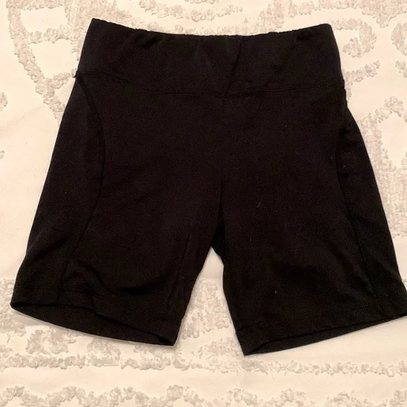 Marika, Shorts, Black Marika Tek Midthigh Cycling Shorts Size Medium  Lightweight Comfy